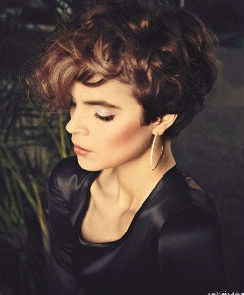 Women short for curly hairstyles