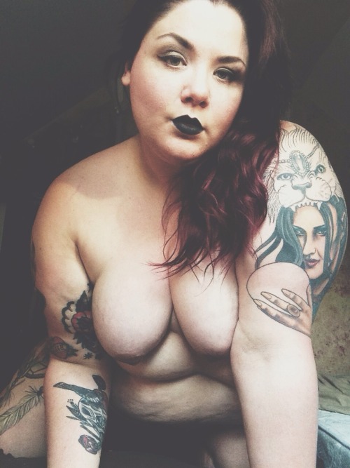 Chubby nude girls with tattoos