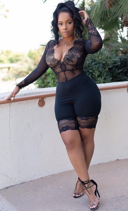 Sexy ebony black woman hot pics