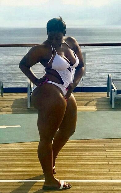 Black fat sexy big thighs