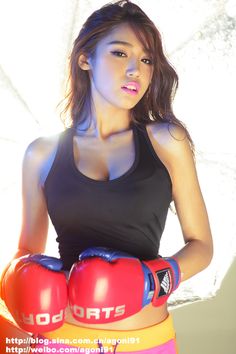 Sexy asian girl boxing