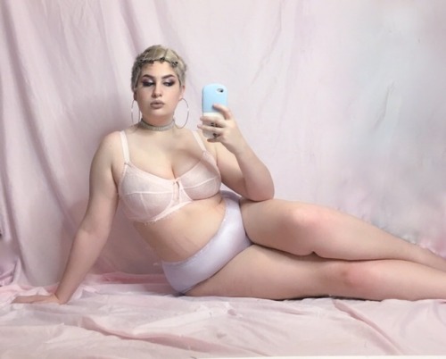 Plus size lingerie selfie tumblr