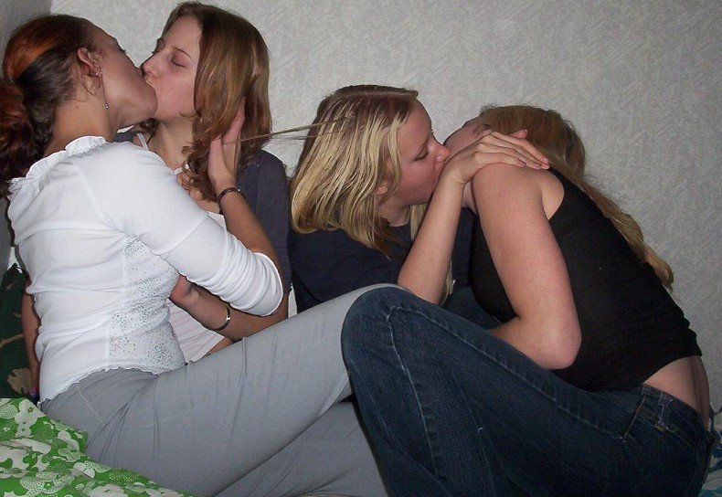 Drunk girls kissing naked