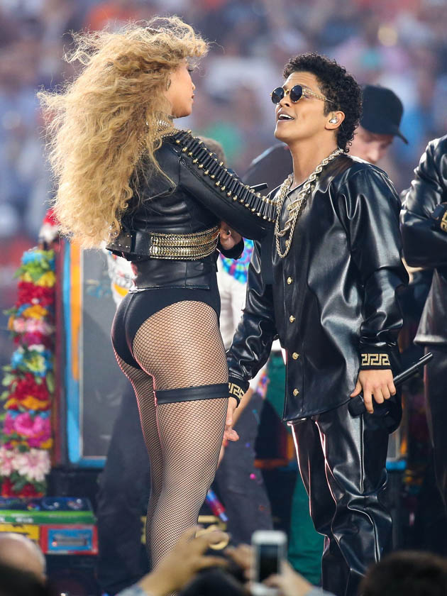 Beyonce on stage ass